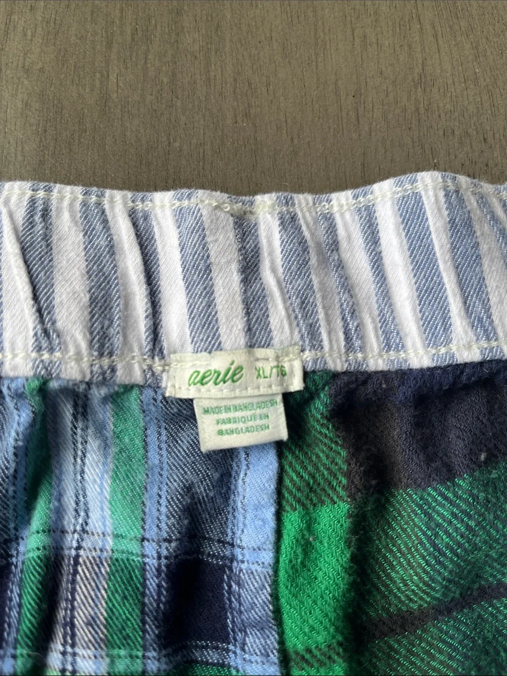 aerie Green and Navy Plaid Flannel Sleep Shorts women’s size XL pockets